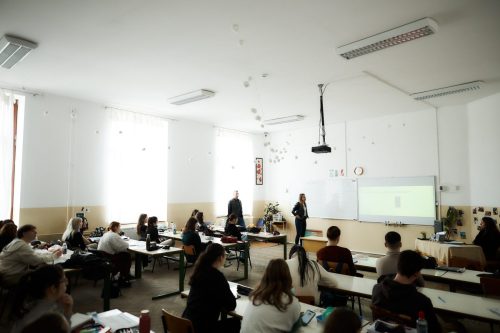 Középiskolai Karaván